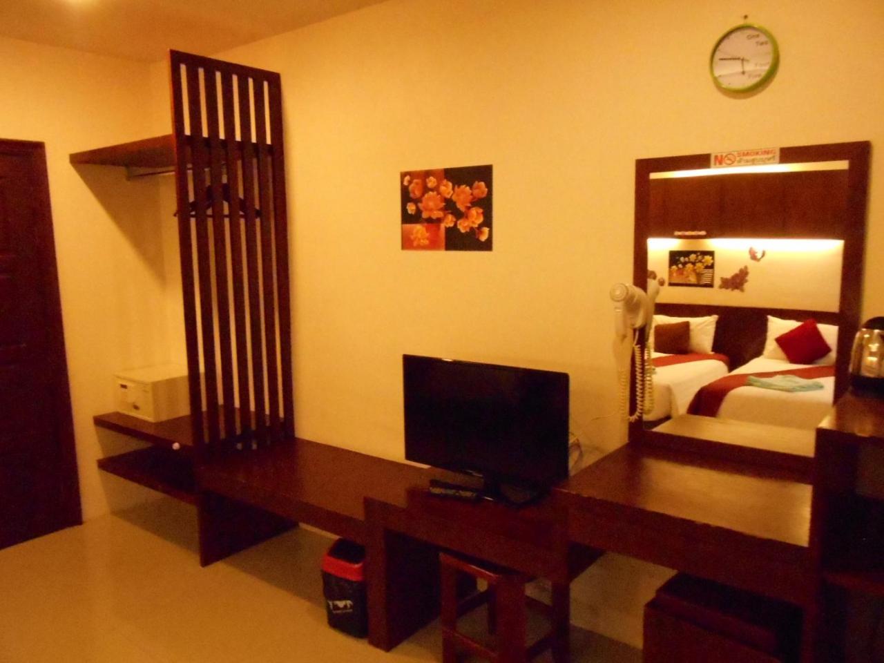 7 Sky Residency Patong Exterior foto