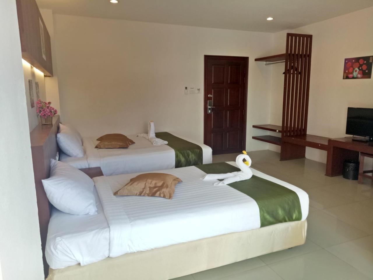 7 Sky Residency Patong Exterior foto