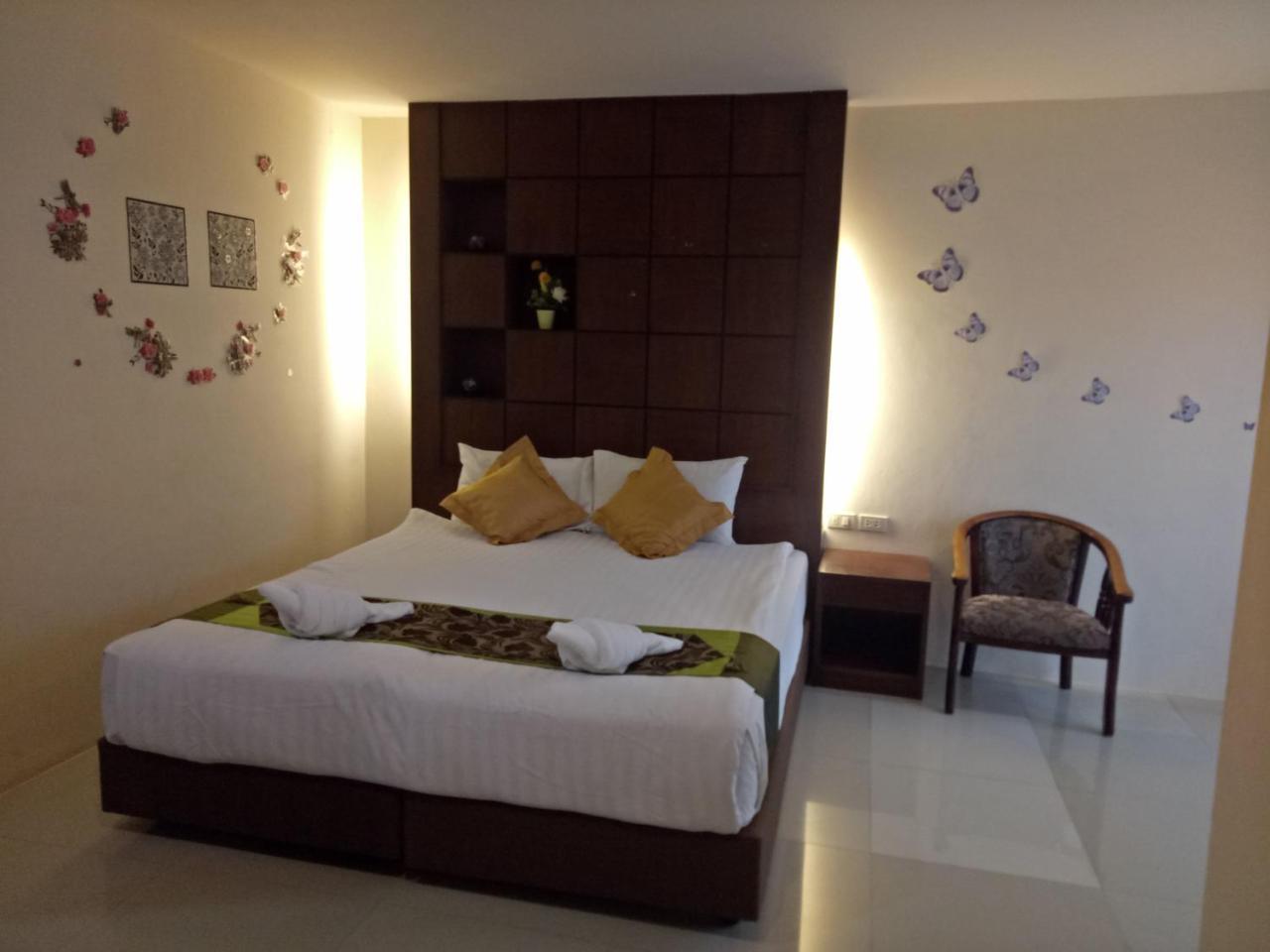 7 Sky Residency Patong Exterior foto