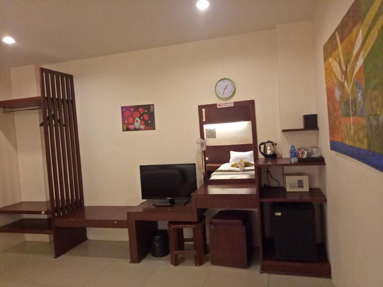 7 Sky Residency Patong Exterior foto